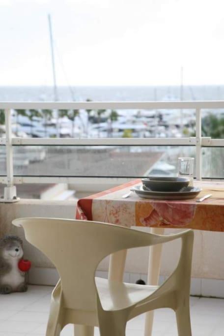 Standing Vue Mer Entre Cannes Et Antibes Golfe-Juan Exteriér fotografie
